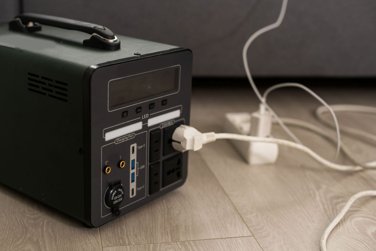 A small generator battery.