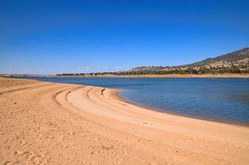Low levels of water at a lake.