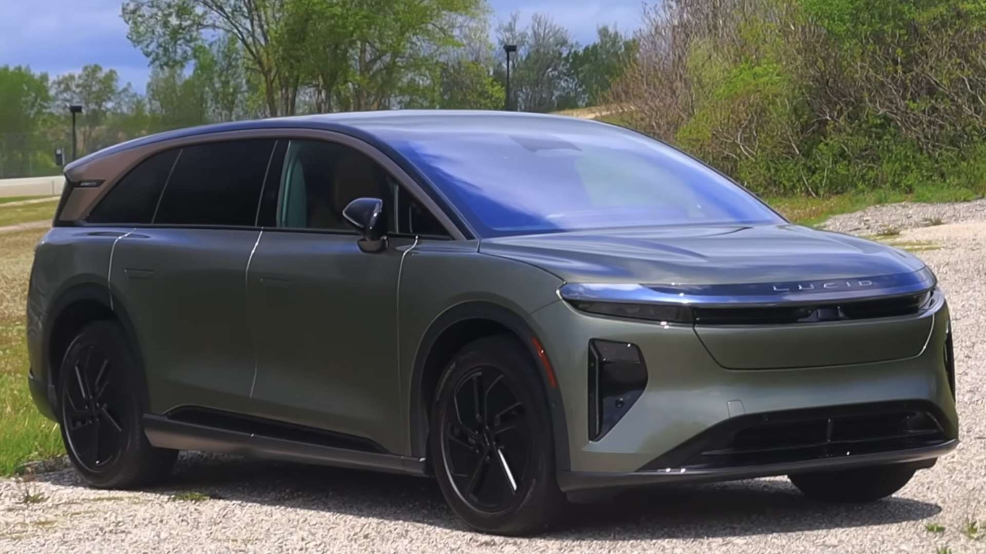 Lucid's 2026 Gravity Grand Touring SUV makes a strong case it isn't a one-hit wonder