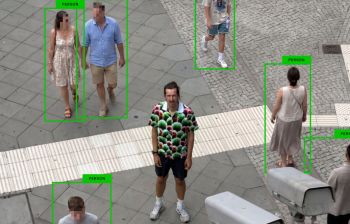 Simon Weckert wearing his ugly shirt.