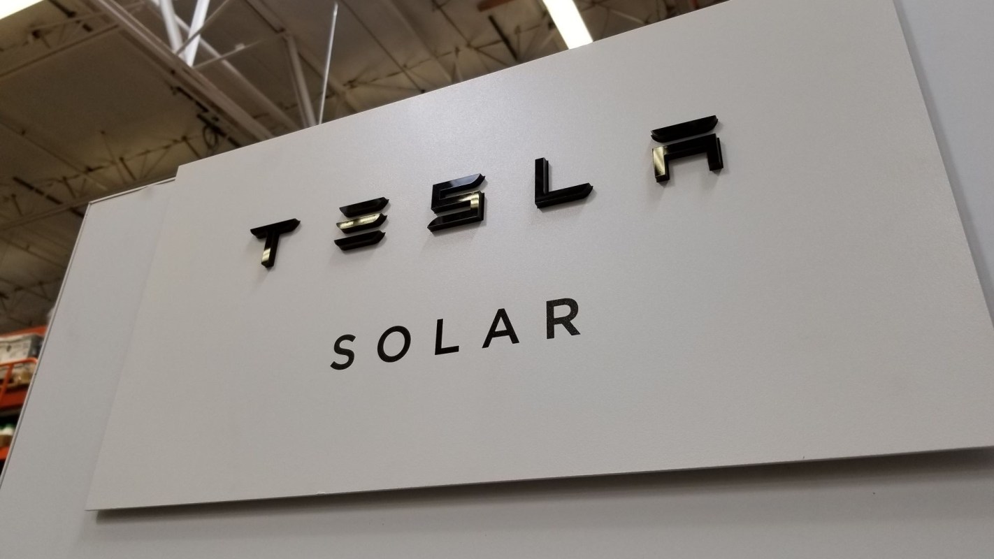 A Tesla Solar image.