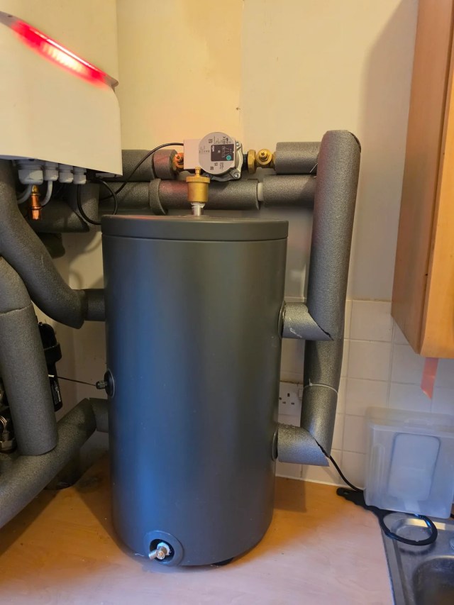 A hydrobox and buffer tank.