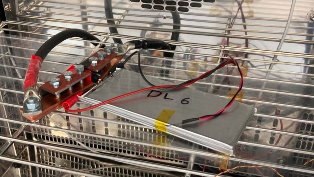 A Donut Lab battery pack.