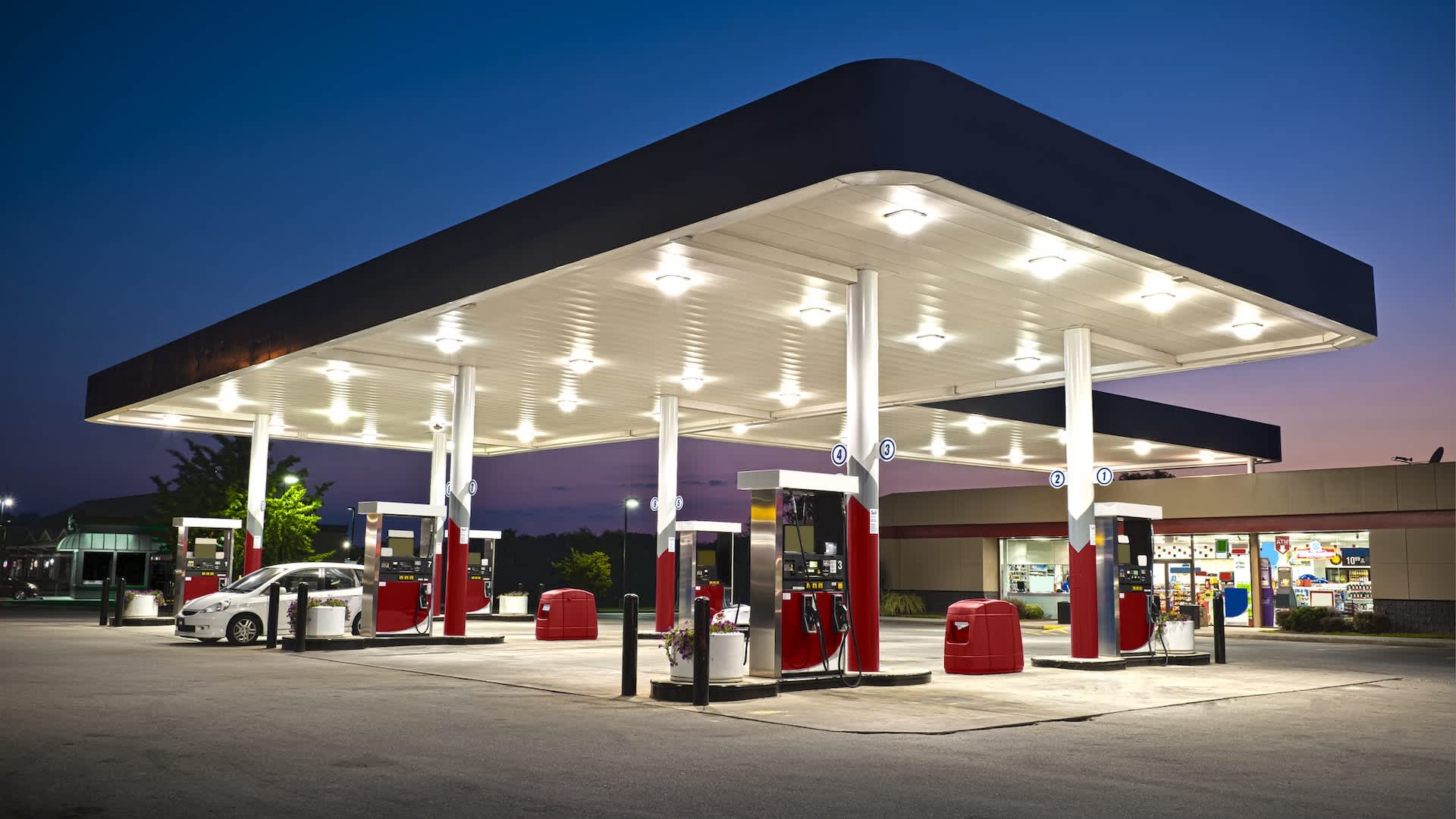 Gas would need to hit '$1.14 a gallon' to rival home EV charging, YouTuber calculates