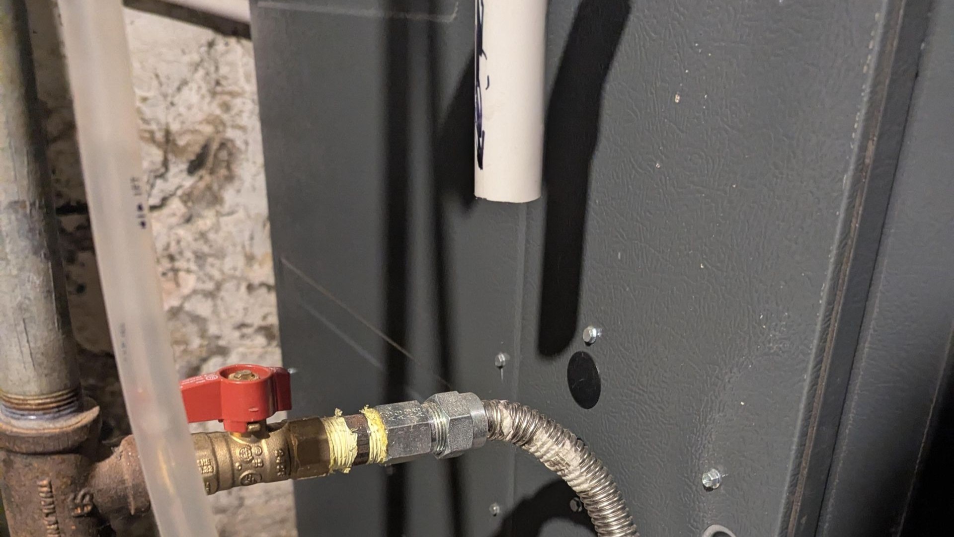 Pennsylvania homeowner told furnace is up to code, but techs flag gas line issue