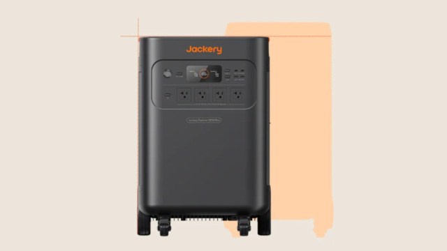 A Jackery Explorer 5000.