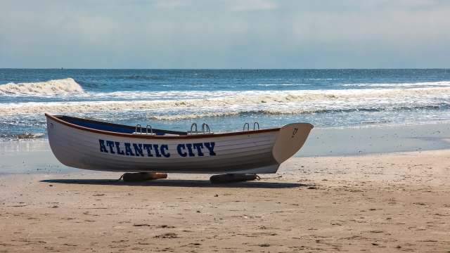 An Atlantic City boat near the ocean.