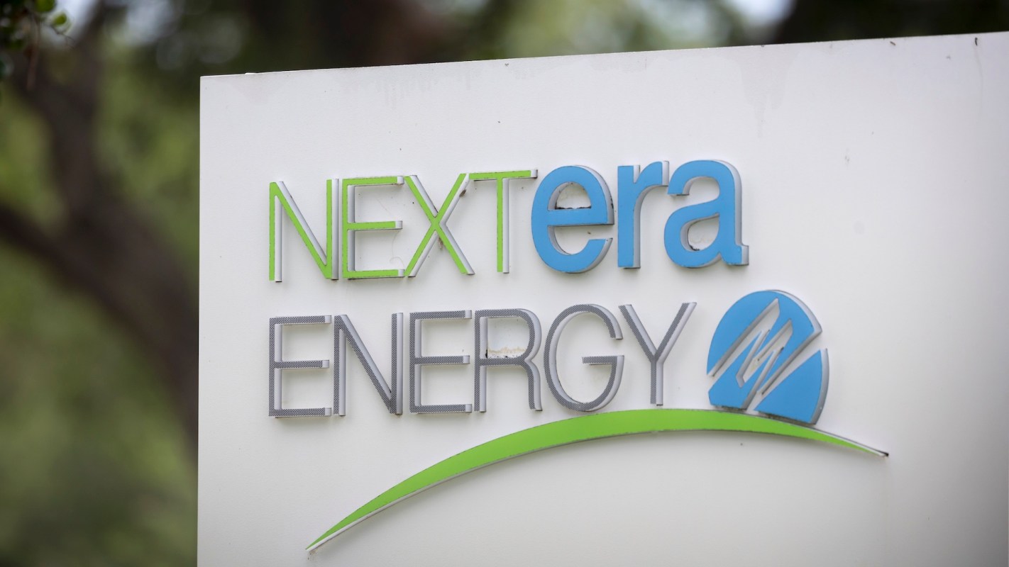 A NextEra energy sign.
