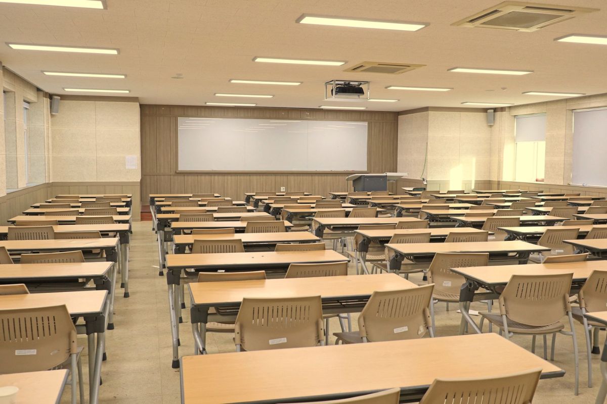A classroom without an AC unit.
