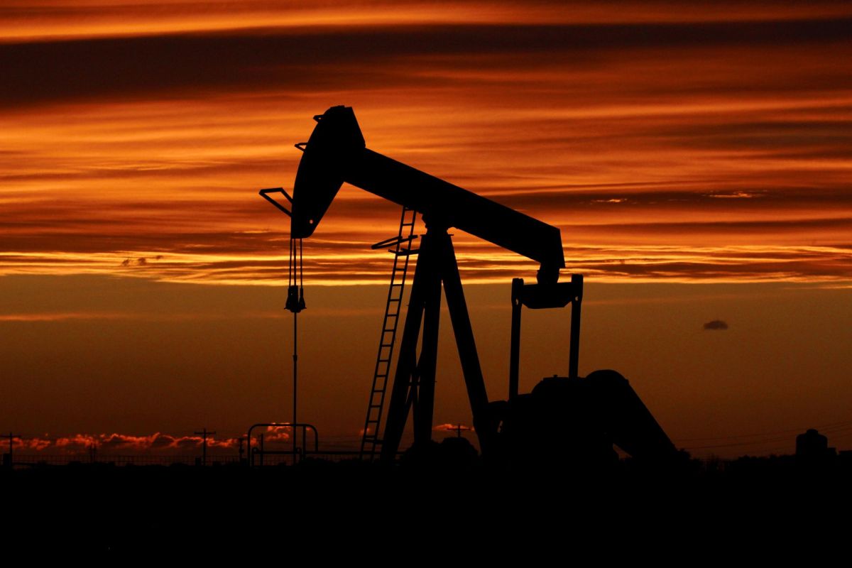 A pump jack at an oil well.