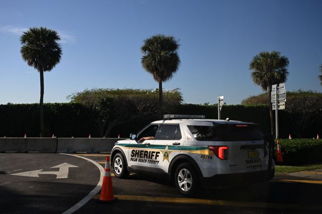 A Palm Beach County Sheriff's patrol vehicle.