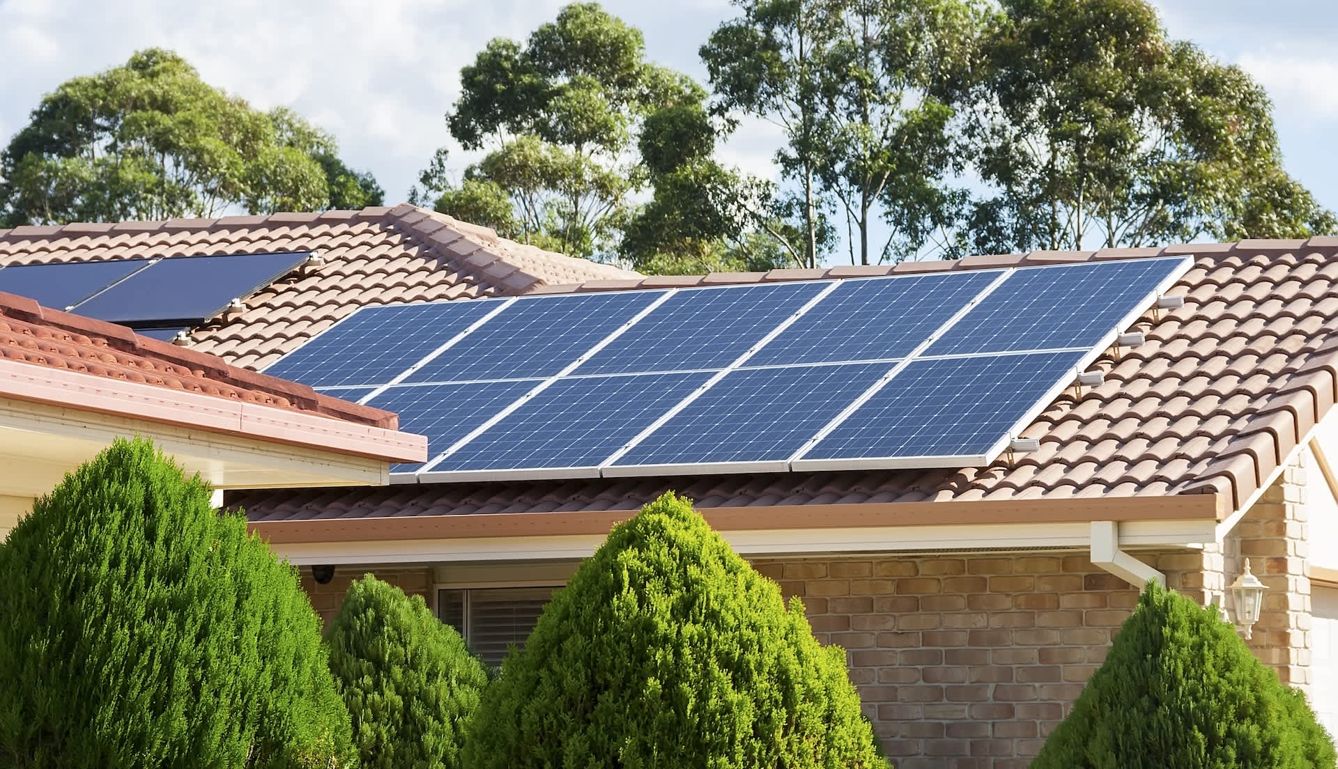 Solar owners say 1:1 net metering and $59.50 SRECs can turn into a $900 true-up check