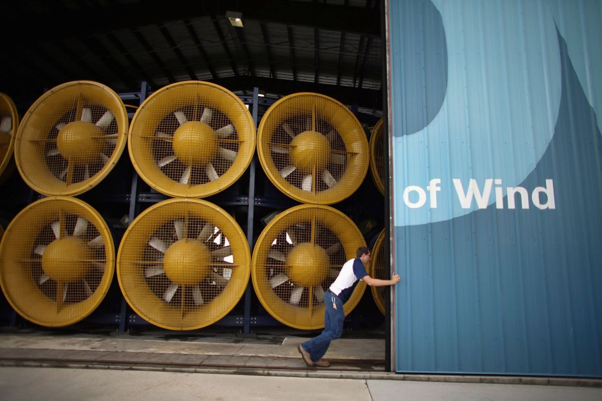 Florida International University’s “Wall of Wind.”