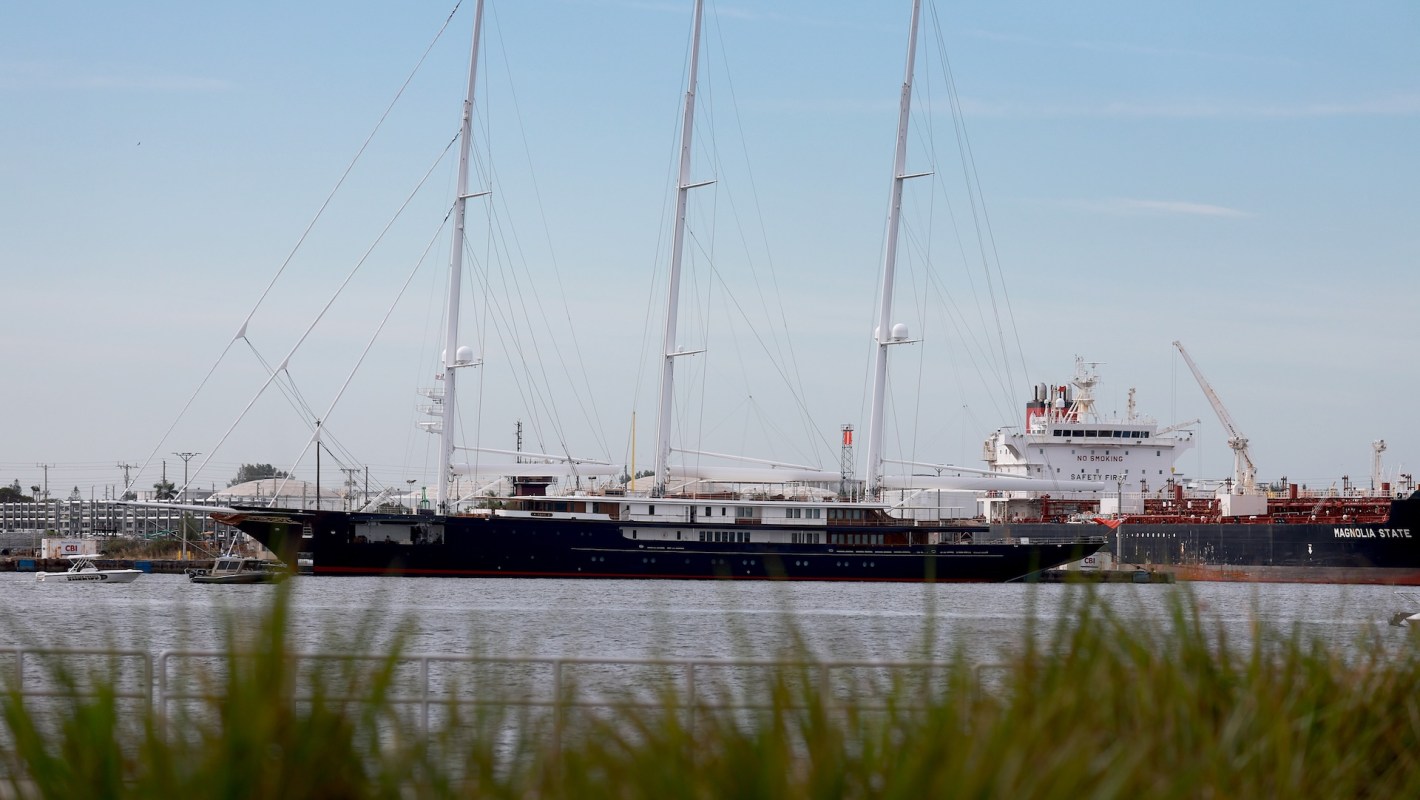 Sailing superyacht Koru.