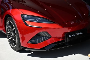 A red BYD Seal.