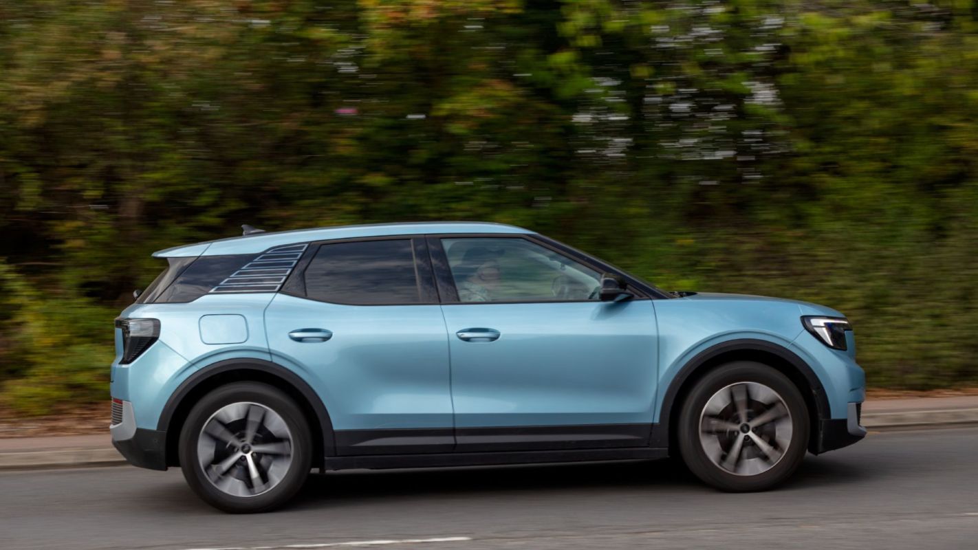 A blue Hyundai Ioniq 5.