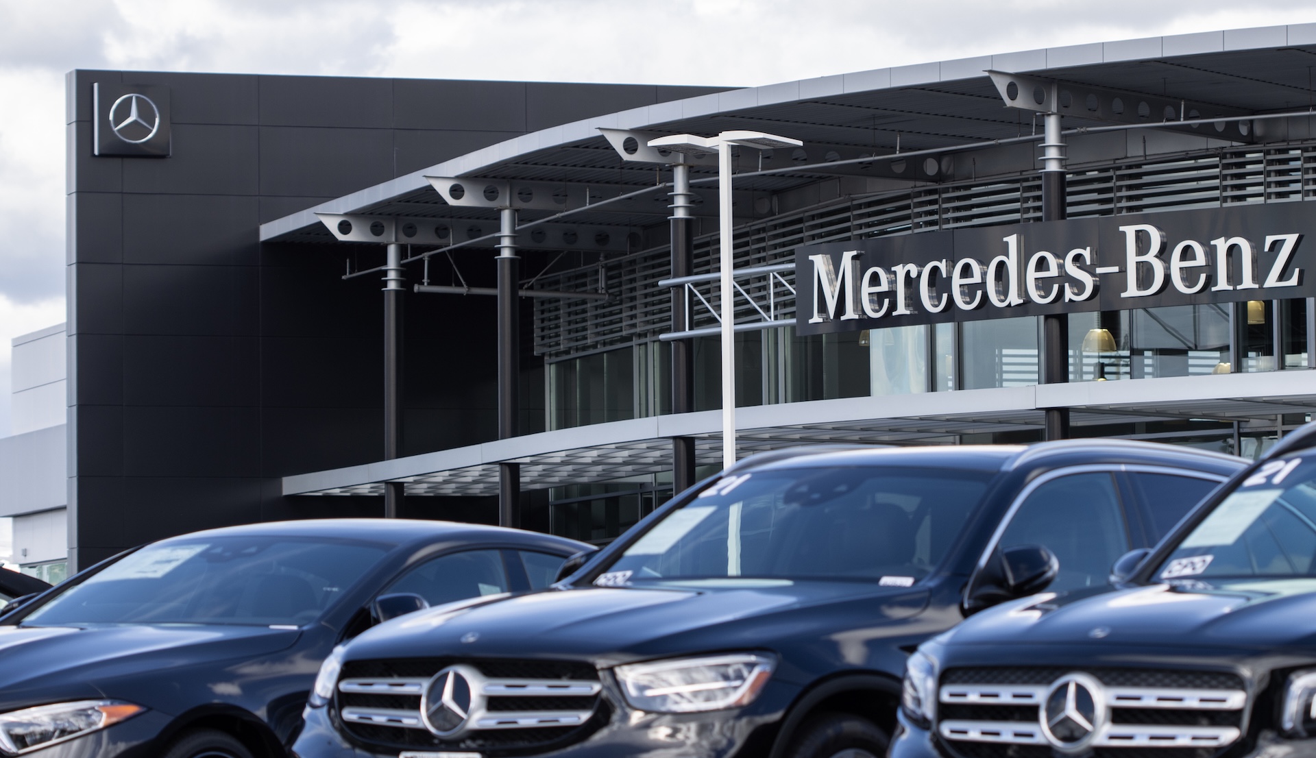 Mercedes' new electric AMG SUV makes fake V8 noise a premium feature