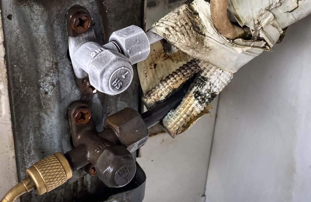 Pipes and valves.