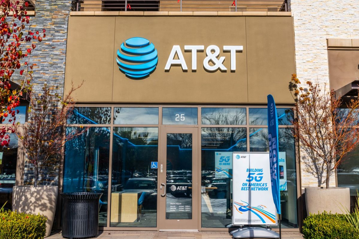 An AT&T logo on a storefront.