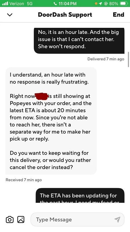 A DoorDash support chat screenshot.