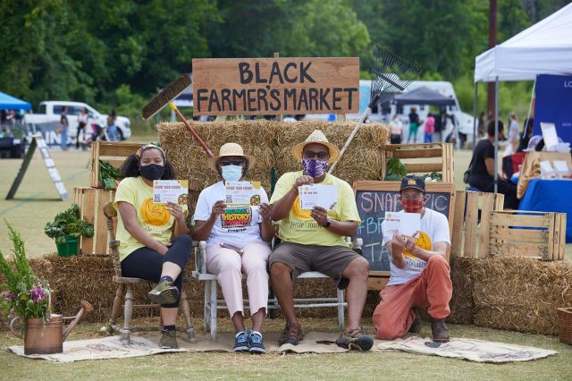 Fertile Ground Co-op volunteers.