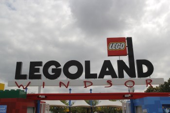 A sign at the entrance of Legoland Windsor.
