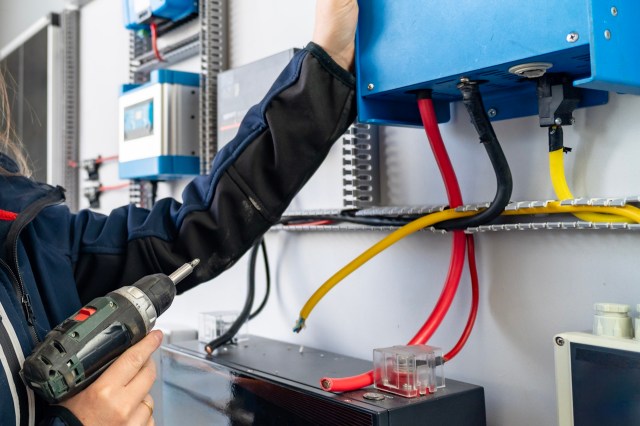 Free solar cut one UK homeowner's costs, then sparked a debate over battery size