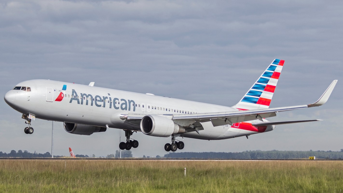 An American Airlines plane.