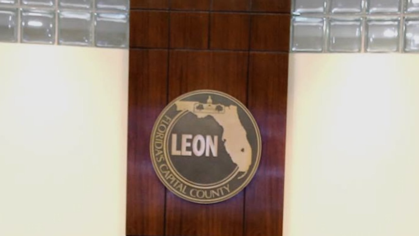 The Leon County seal.